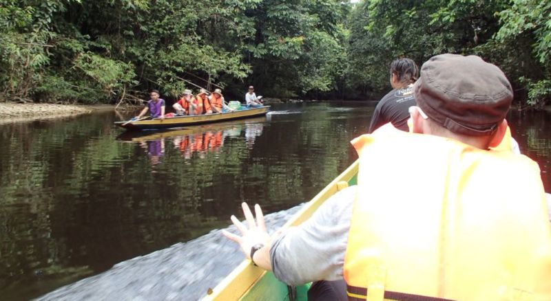 Long boat ride @2015 Long boat ride @2015 (The Pinnacles Hike, Mulu National Park)
