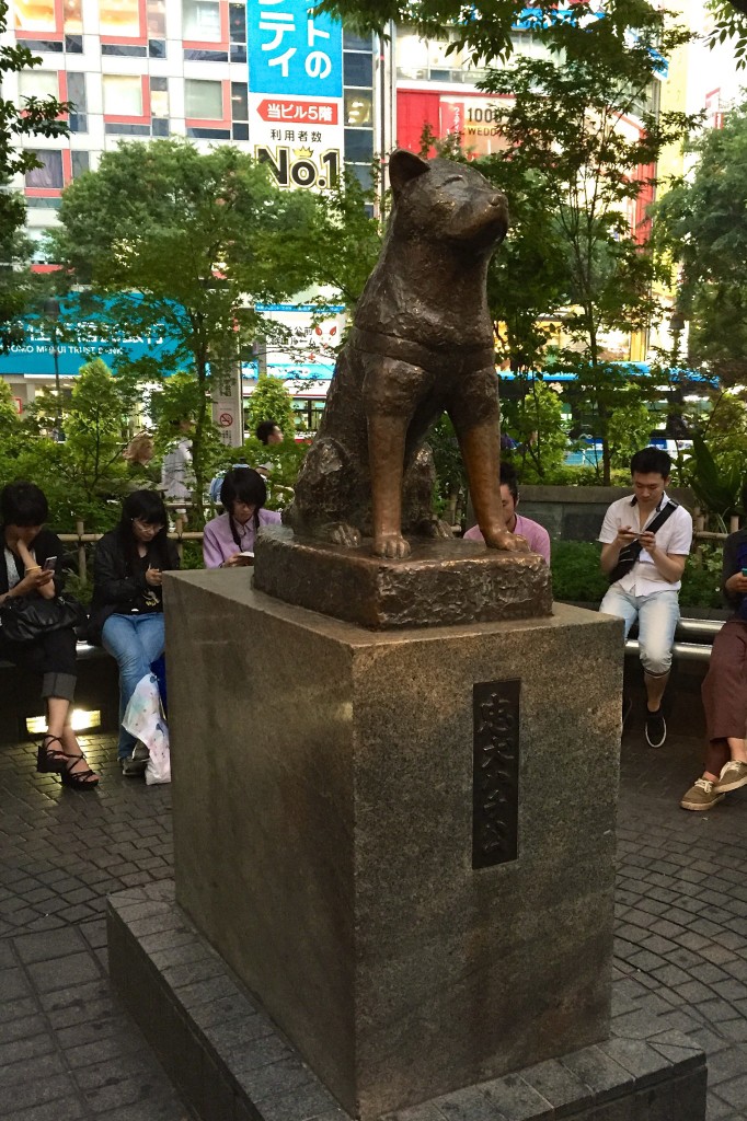  Hachikō Statue, Shibuya station @2015 (Free & Easy Tokyo)