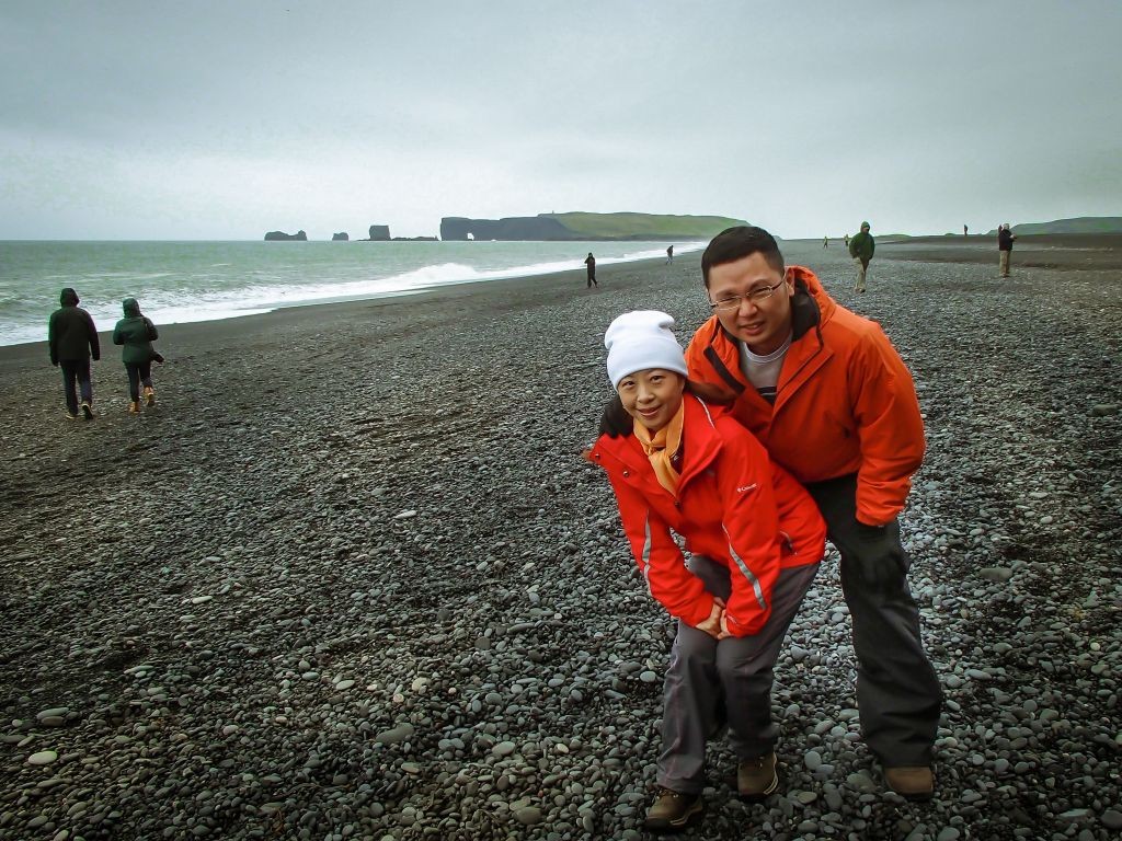 Reynisfjara (black sand beach). (Attractions in South Iceland)