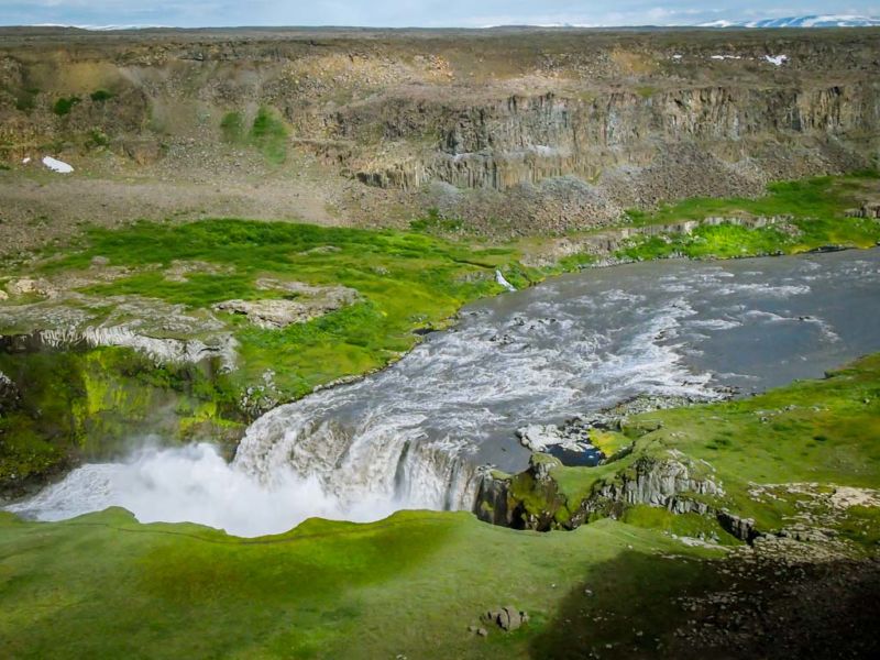 Hafragilsfoss. View accessible via gravel road near Dettifoss carpark (route#862) (Attractions in Northeast Iceland)