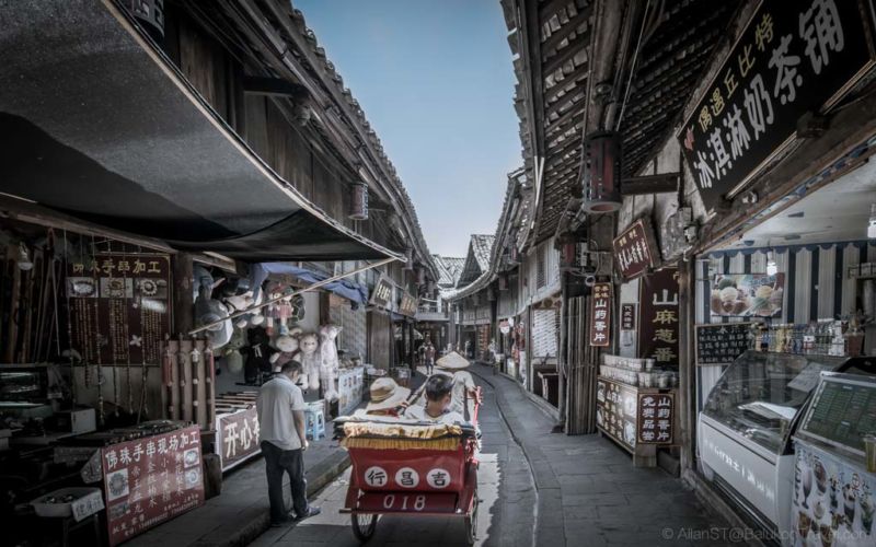 Tourist activities in HuangLongXi (Chengdu, China)