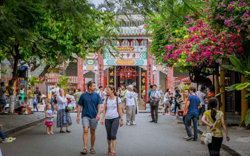 Street of Hoi An Ancient Town. (Must See Places in Da Nang and Hoi An)
