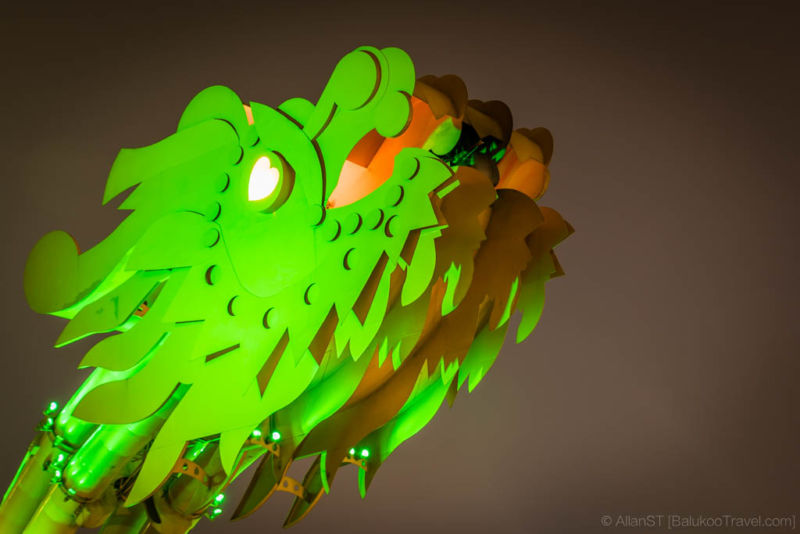 Dragon Bridge over Han River in Da Nang city (Vietnam)(Must See Places in Da Nang and Hoi An)