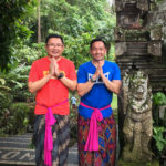 Wearing sarong at Gunung Kawi Sebatu (Bali)