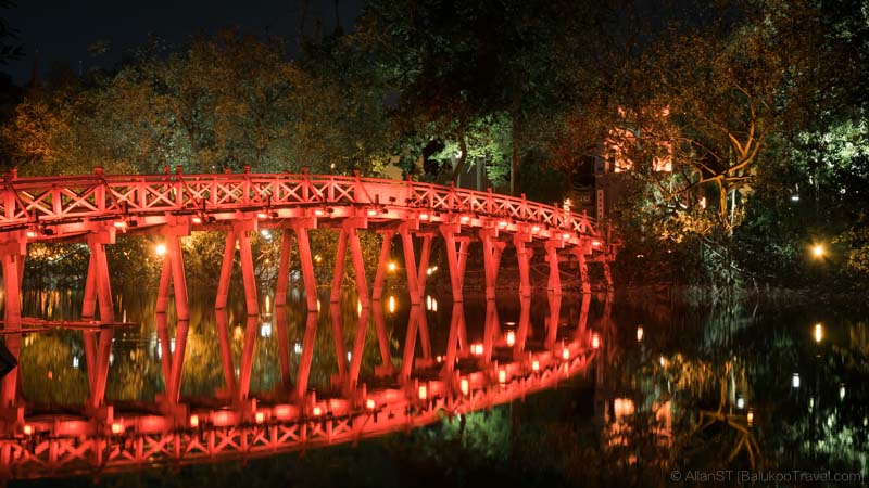 The Huc Bridge, Hoàn Kiếm Lake (Hanoi, Vietnam) (Places to see in Hanoi)