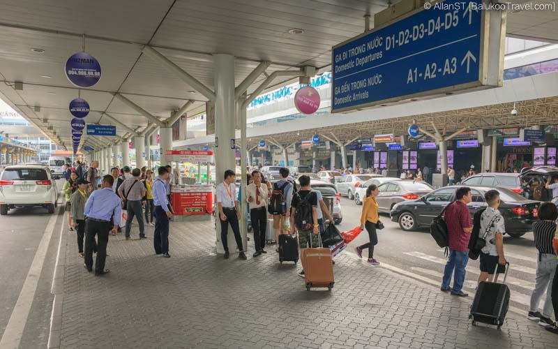 Airport bus ticket booth at Tan Son Nhat International Airport, domestic terminal, column B-04. For service No.49 and No.109.