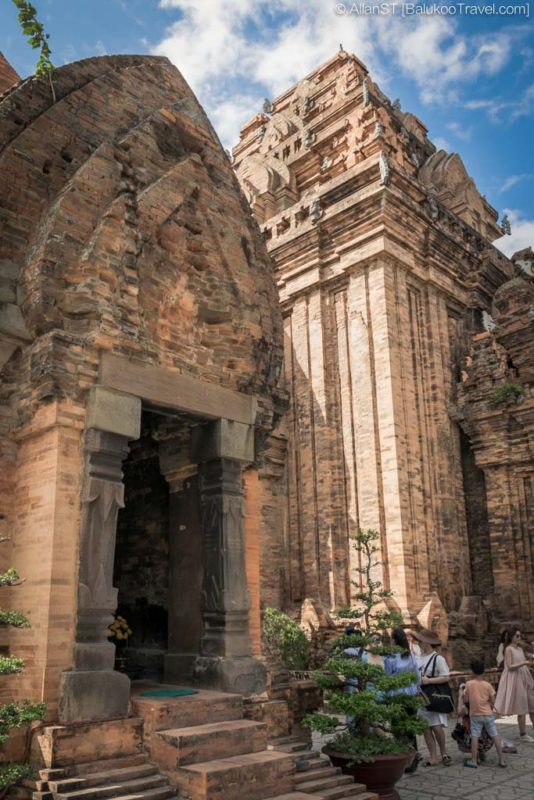 These towers were constructed by during the Champa Kingdom