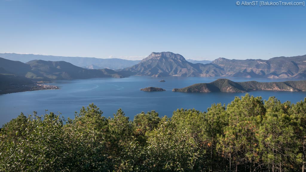 #J2: Roadside viewing point next to Yunnan Visitor Centre 