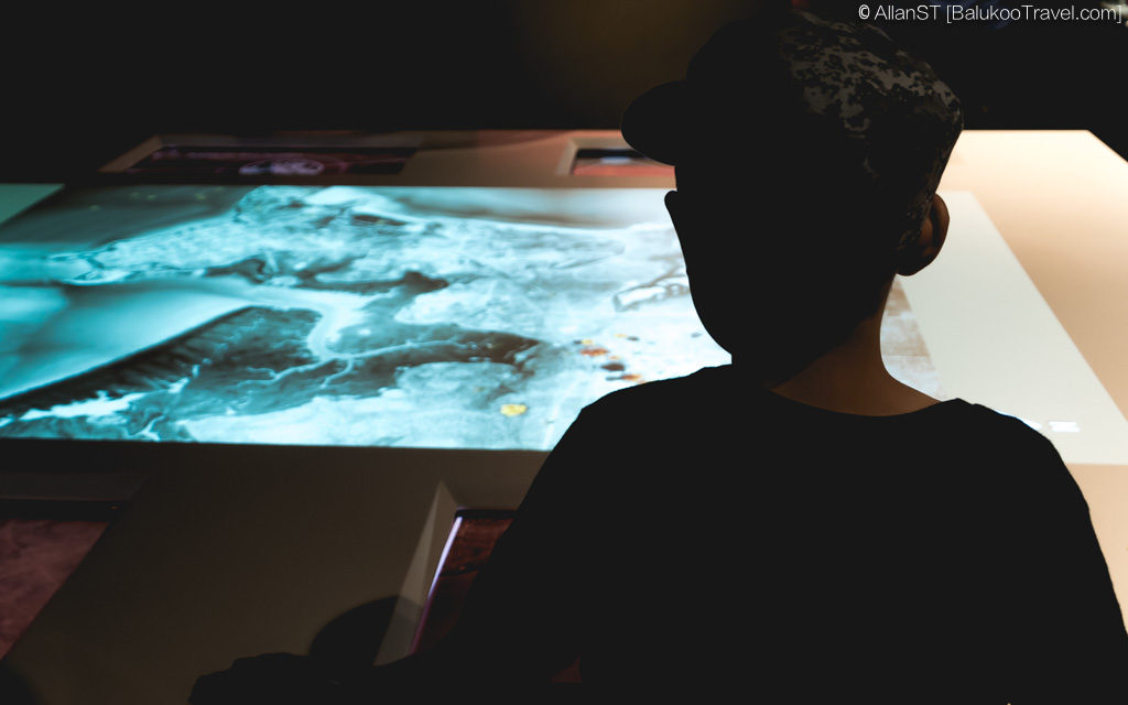 Multimedia presentation on the WWII Japanese air raids at Defence of Darwin Experience (Things to do in Darwin, Australia) Multimedia presentation on the WWII Japanese air raids at Defence of Darwin Experience (Things to do in Darwin, Australia)