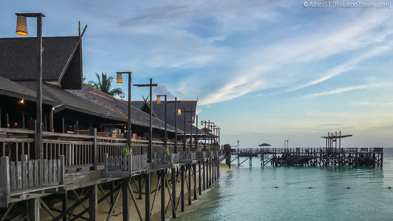 Restaurant (The Reef Resort, Sabah, Malaysia) Restaurant (The Reef Resort, Sabah, Malaysia)