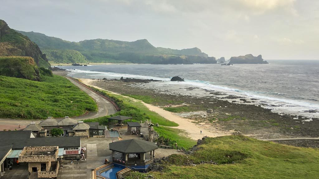 Zhaori Hot Springs 朝日溫泉 as viewed from FanChuanBi Grassland.