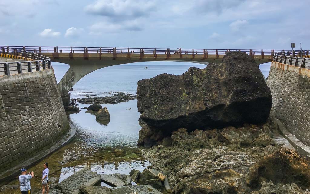 Horseshoe Bridge 馬蹄橋 (Green Island, Taiwan)
