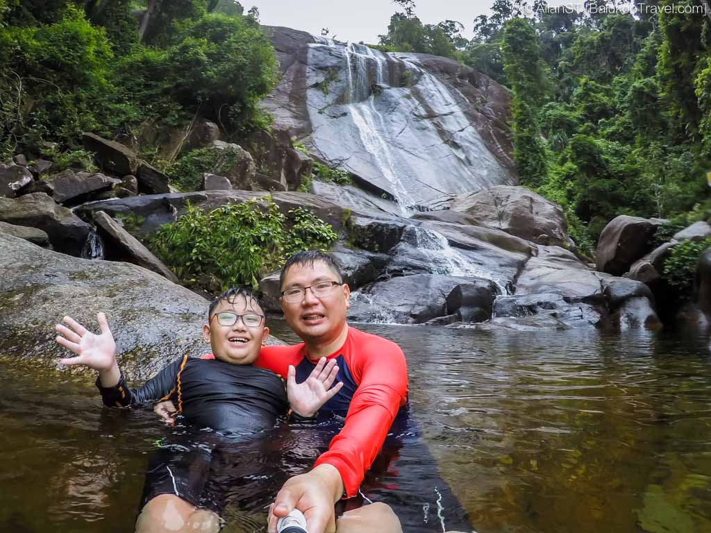 Frontal view of Seven Wells Waterfall (bottom of waterfall)
