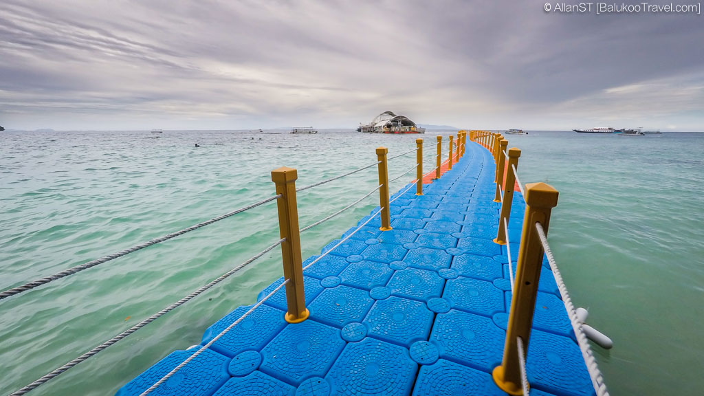 Floating jetty at Pulau Payar (Langkawi)