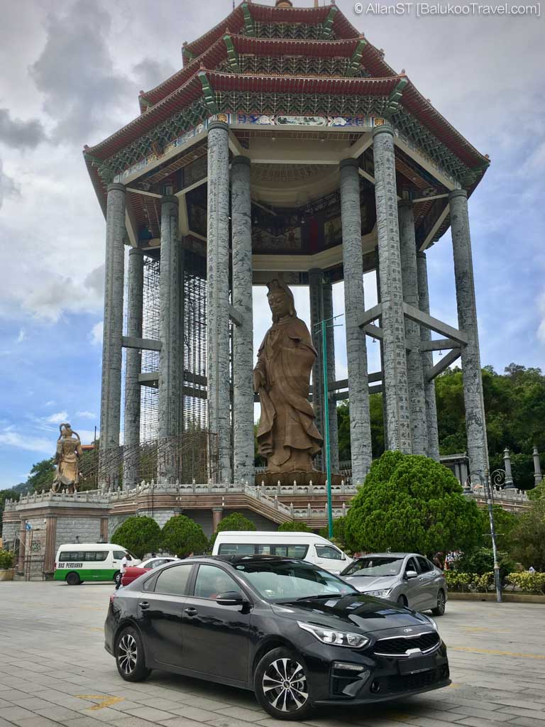 GuanYin Statue at KekLokSi Temple, 极乐寺 (Penang, Malaysia) GuanYin Statue at KekLokSi Temple, 极乐寺 (Penang, Malaysia)
