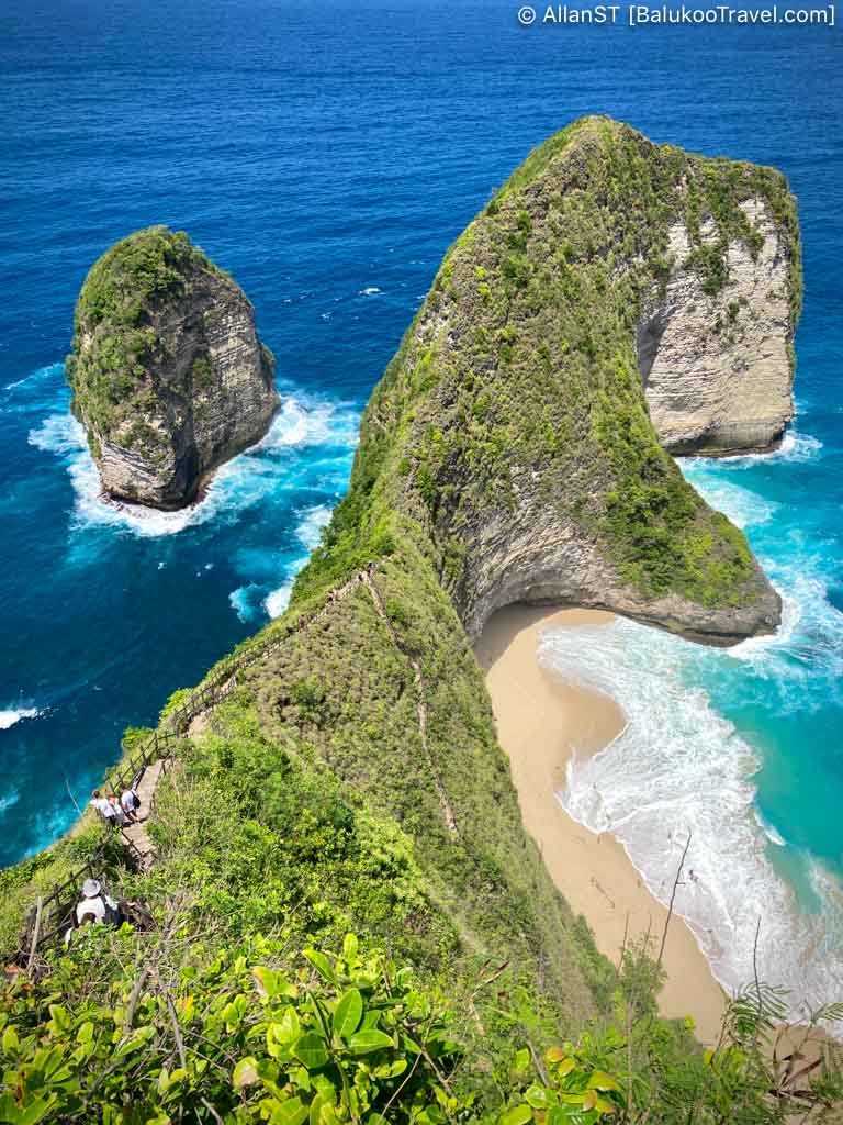 The stairway to the bottom of the cliff to reach Kelingking Beach. Not for the faint-hearted.