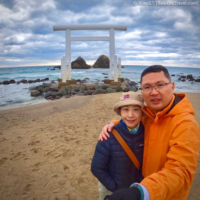 Sakurai Shrine Futamigaura Torii, Fukuoka Sakurai Shrine Futamigaura Torii, Fukuoka