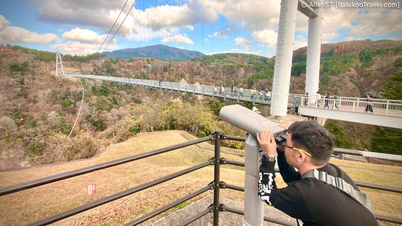 “Yume” translates to “dream”, while “otsuribashi” translates to “suspension bridge”.