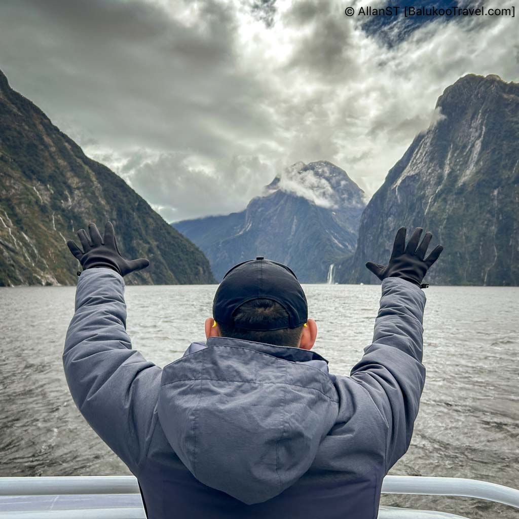 Sights at Milford Sound 