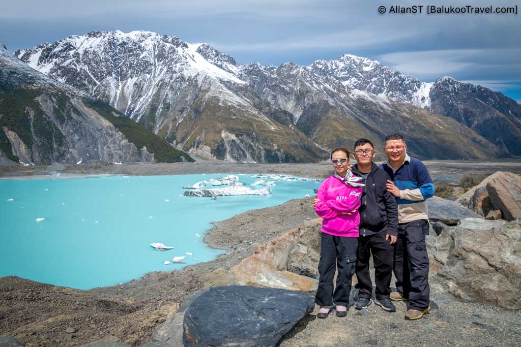 The viewpoint provides a unique opportunity to witness this massive glacier up close, along with stunning vistas of the surrounding peaks.