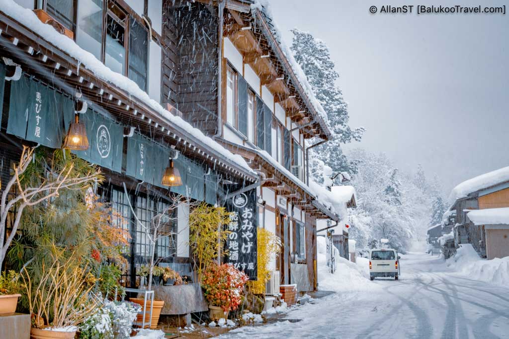 Shirakawa-go in Winter Shirakawa-go in Winter