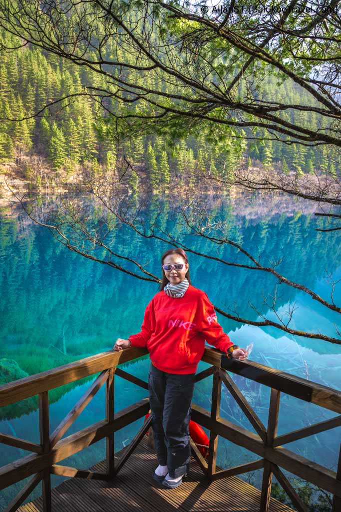 Jiuzhaigou Guide: Mirror Lake (镜海) in Shuzheng Valley (树正沟)