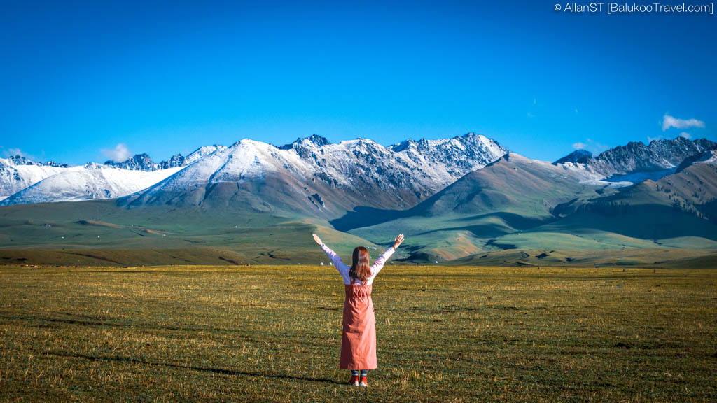 One of China’s most famous alpine meadows, Nalati Grassland 那拉提草原 One of China’s most famous alpine meadows, Nalati Grassland 那拉提草原