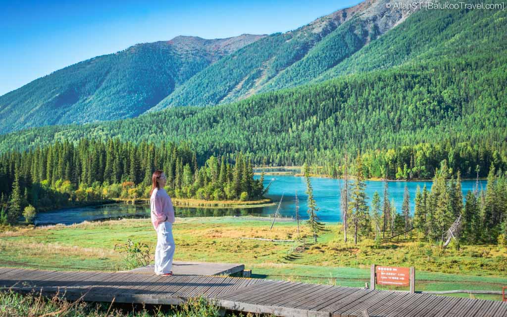 Fairy Bay 神仙湾 is famous for its dreamy morning mist