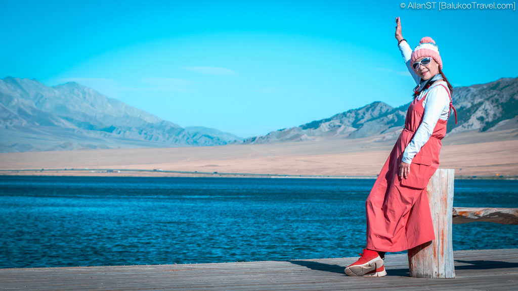 Sayram Lake (赛里木湖) is the highest and largest alpine lake in northern Xinjiang