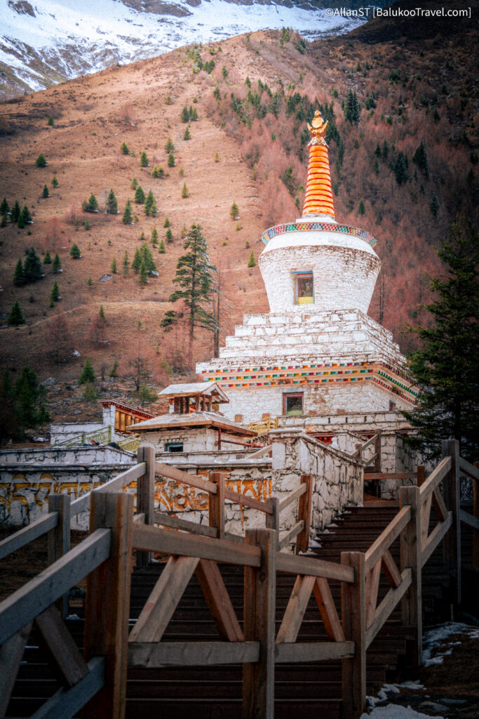 布达拉峰 (Budala Peak / Potala Peak)