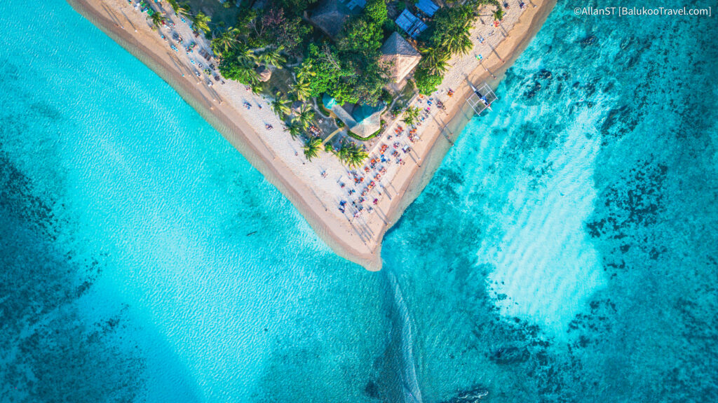 Las Cabanas Beach, Things to Do in El Nido (Travel Guide) Las Cabanas Beach, Things to Do in El Nido (Travel Guide)